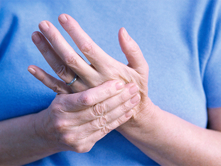 Онемение руки: причины и тактика лечения