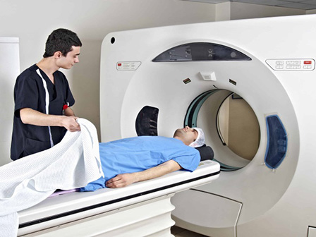 Как проходит процедура МРТ позвоночника?